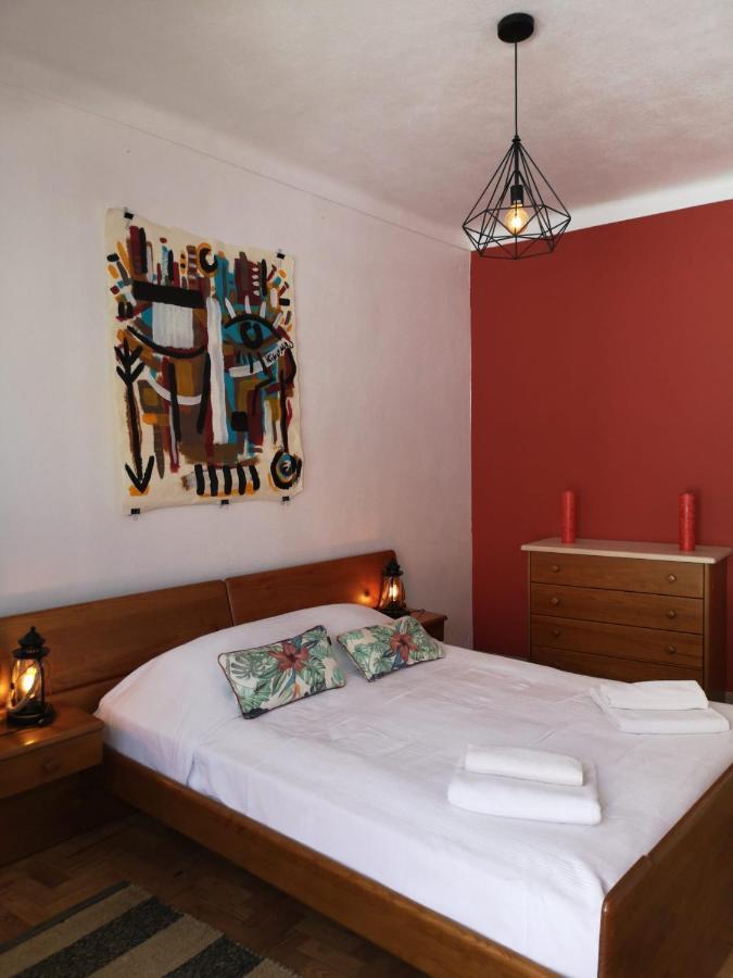 Foz Surfcamp Hotel ฟอซโดอาเรโย ภายนอก รูปภาพ