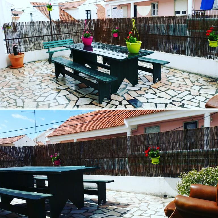 Foz Surfcamp Hotel ฟอซโดอาเรโย ภายนอก รูปภาพ